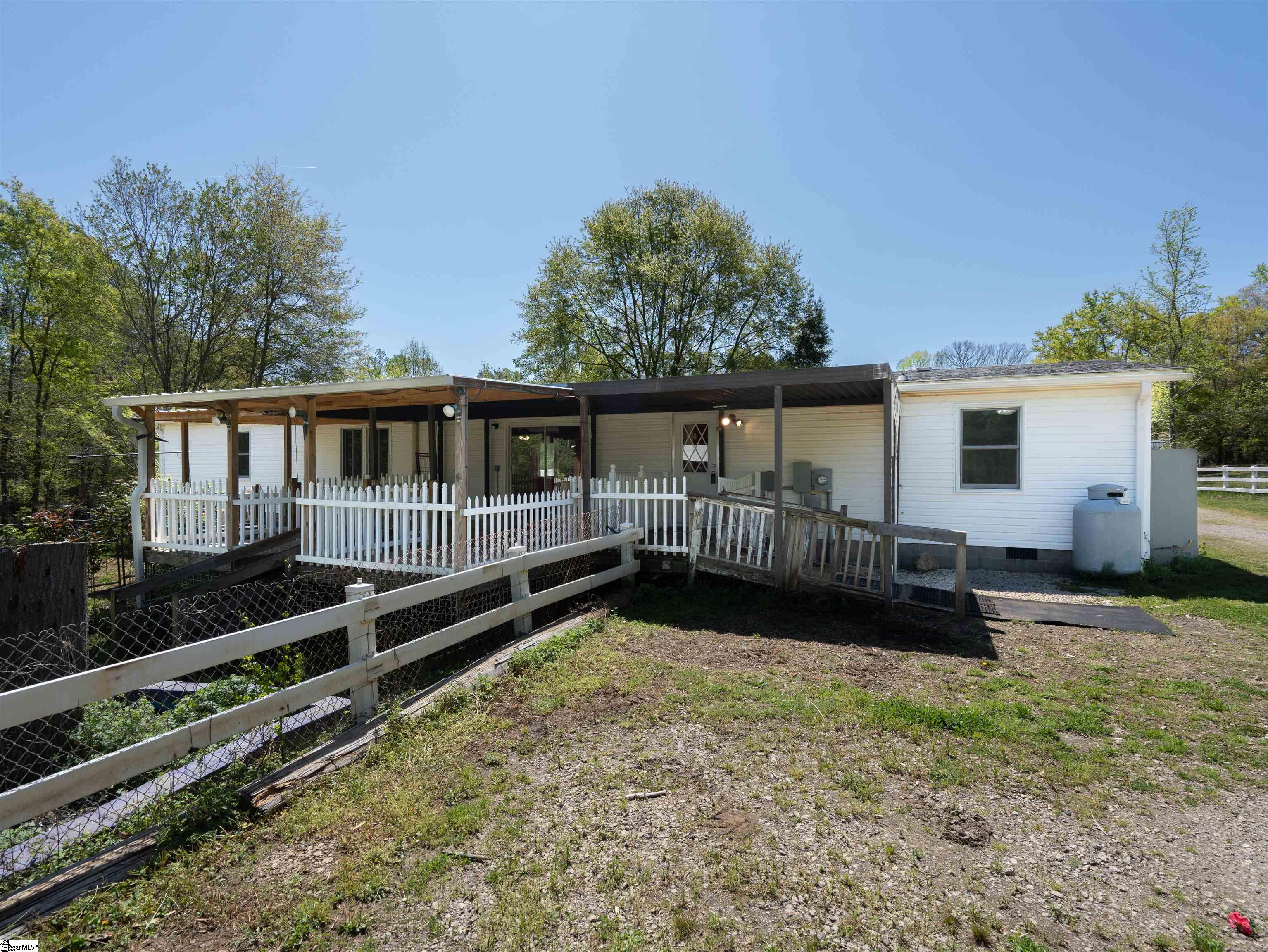 Chesnee, South Carolina 29323, United States, 4 Bedrooms Bedrooms, ,2 BathroomsBathrooms,Residential,Active,109886