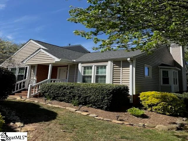 40 Wood Pointe Drive Unit #73
