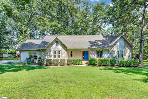 Photo of 103 Oak Meadow Drive, Simpsonville, SC 29681 (MLS # 1564276)