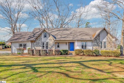 Photo of 103 Oak Meadow Drive, Simpsonville, SC 29681 (MLS # 1564276)