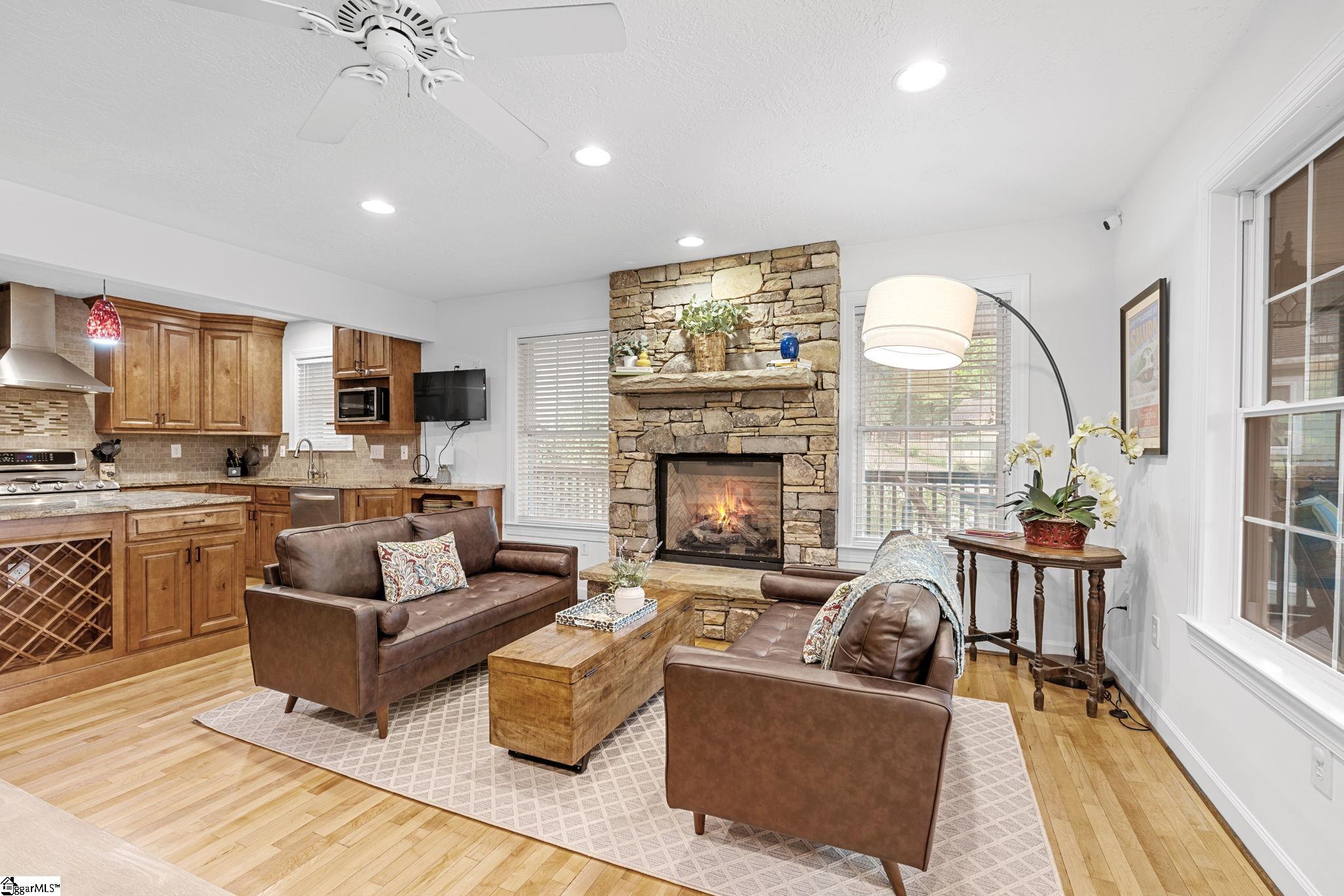 1214 E Lakeshore Drive