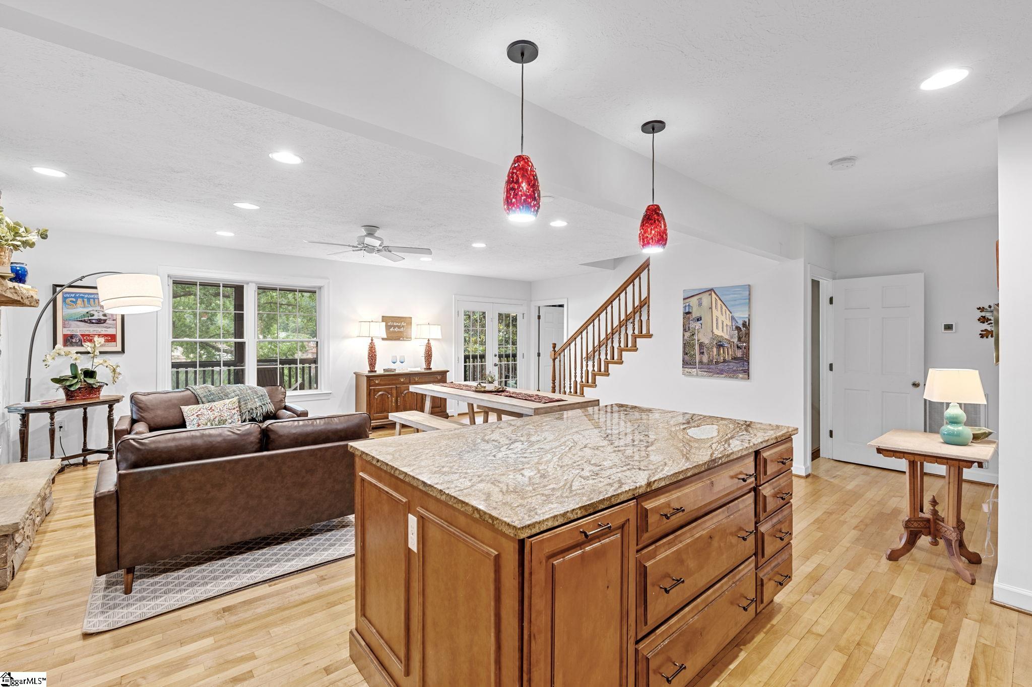 1214 E Lakeshore Drive