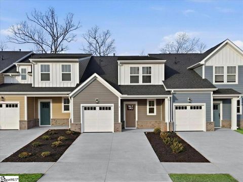 Photo of 5 Thurlow Court, Greenville, SC 29615 (MLS # 1589067)