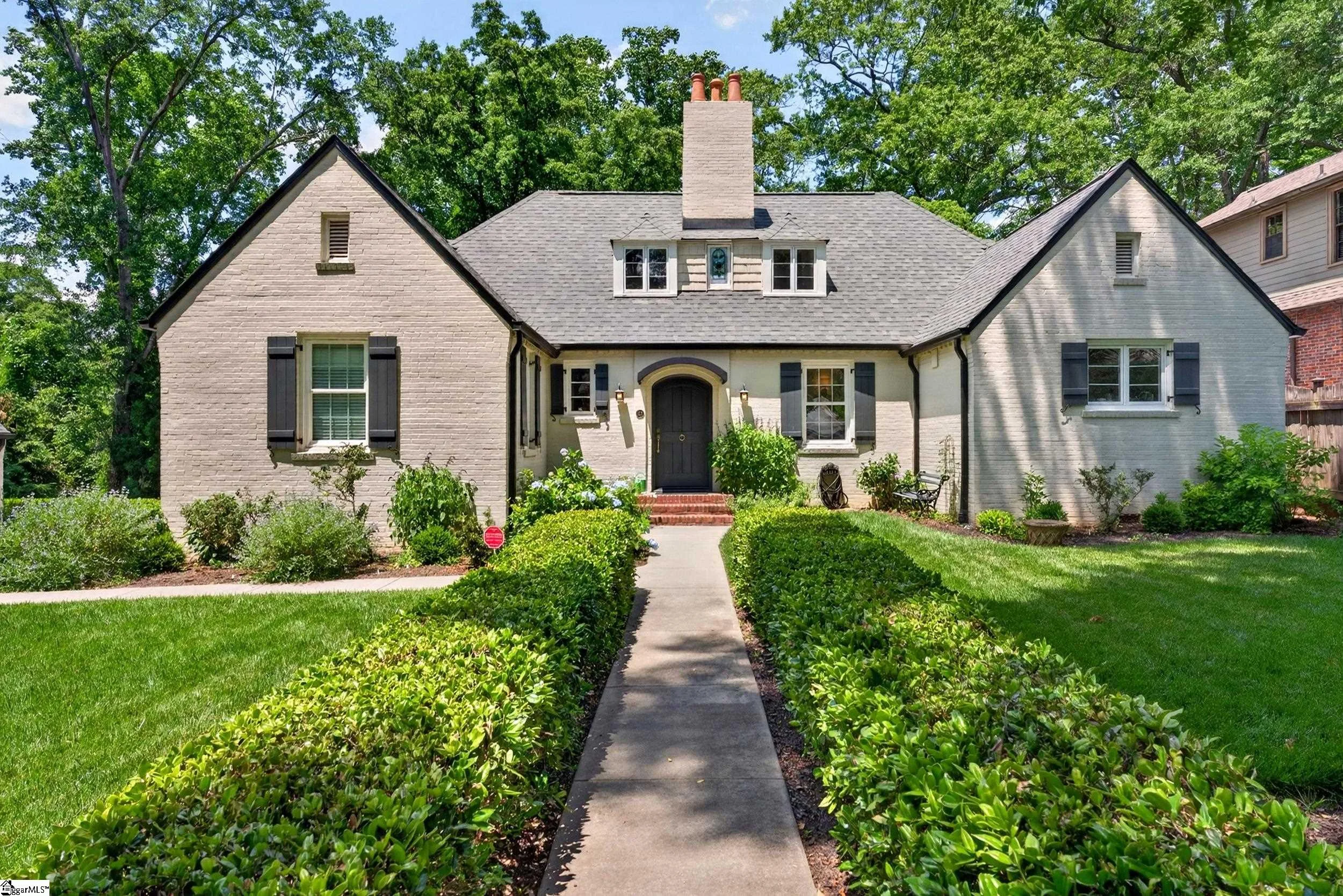 121 Tindal Avenue