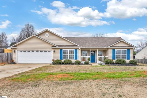 Photo of 255 Doris Ann Court, Wellford, SC 29385 (MLS # 1579995)