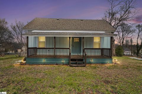 Photo of 25 E 5th Street, Greenville, SC 29611 (MLS # 1580764)