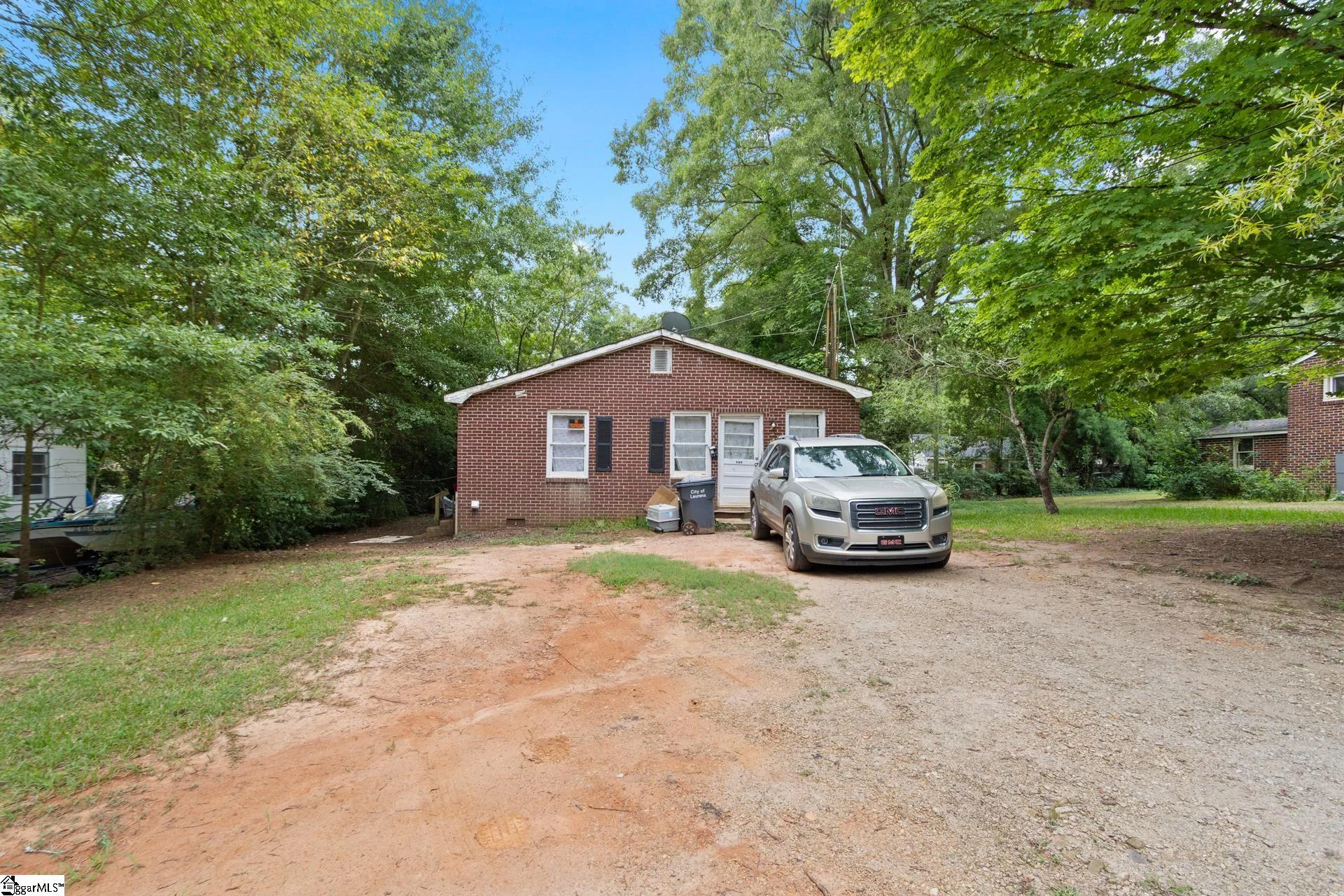 305 Southview Drive