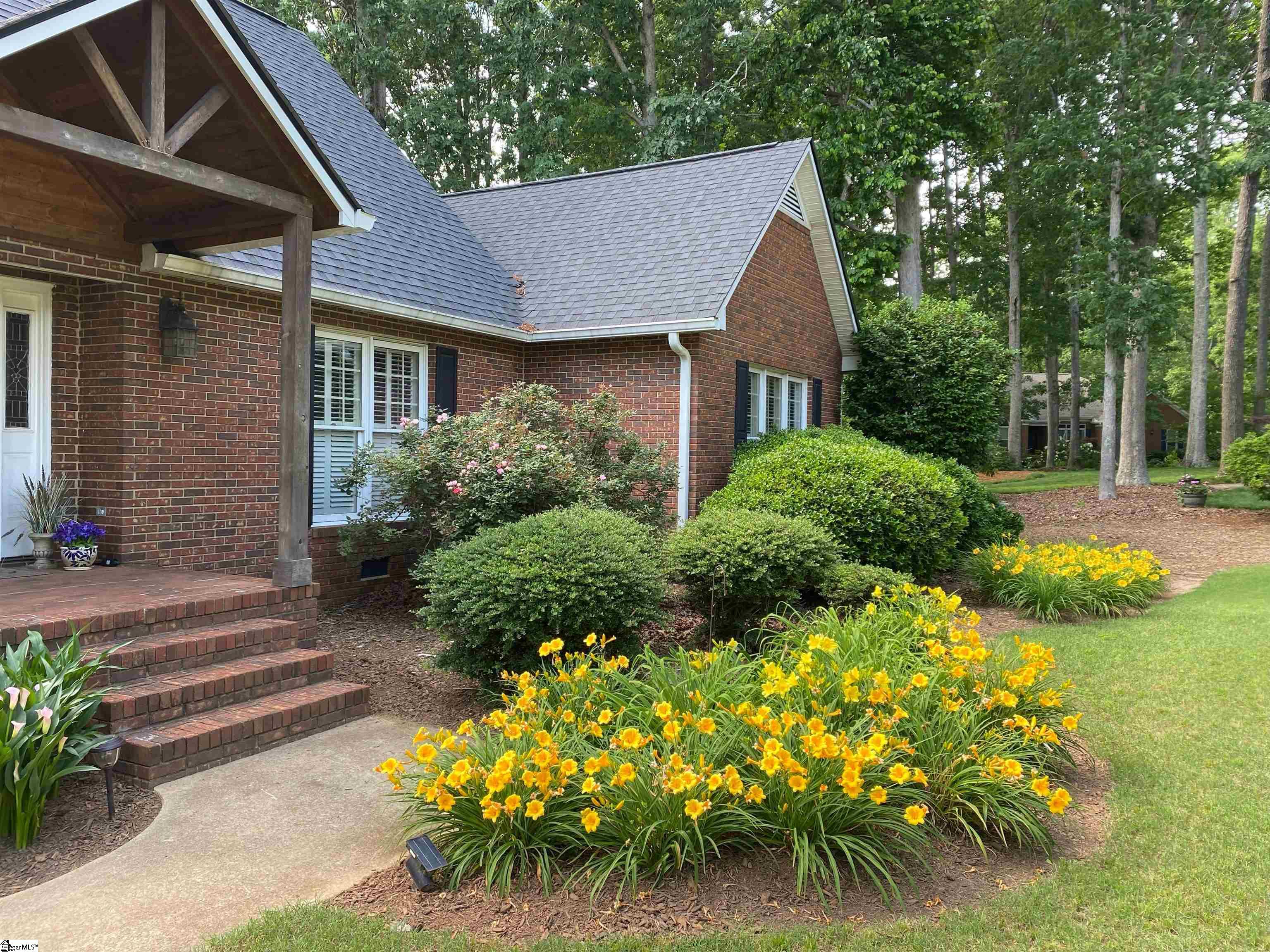 105 Wren Crossing Court