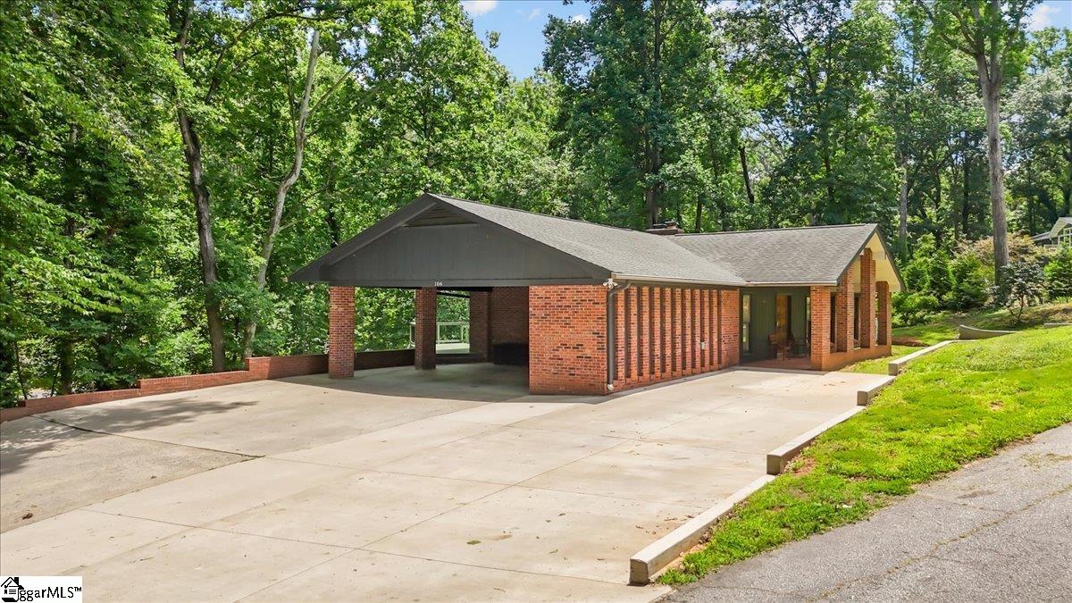 106 E Lewis Road