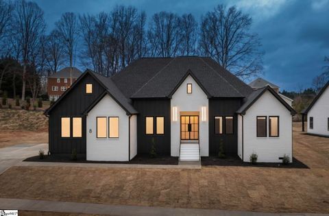 Photo of 121 A Linkside Drive Drive, Taylors, SC 29687 (MLS # 1598845)