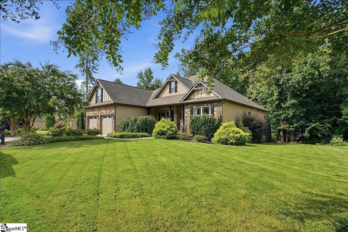 3044 English Cottage Way