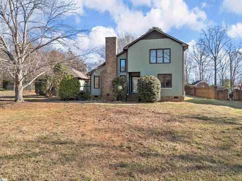 Photo of 207 Woodgrove Trace Trace, Spartanburg, SC 29301 (MLS # 1584783)