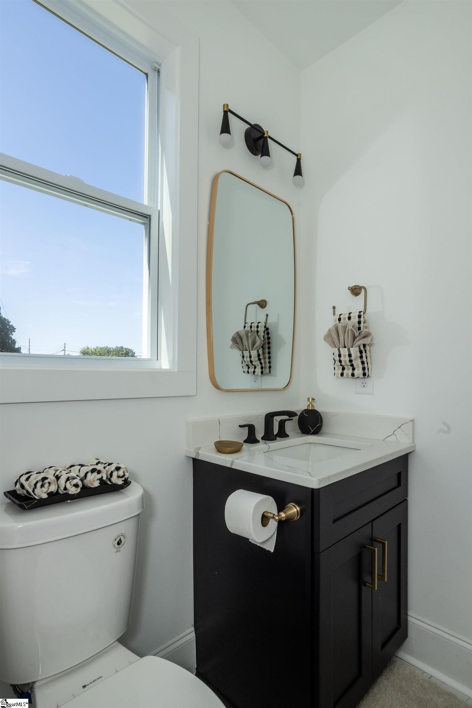 Greenville, South Carolina 29601, United States, 4 Bedrooms Bedrooms, ,4 BathroomsBathrooms,Residential,Active,181565