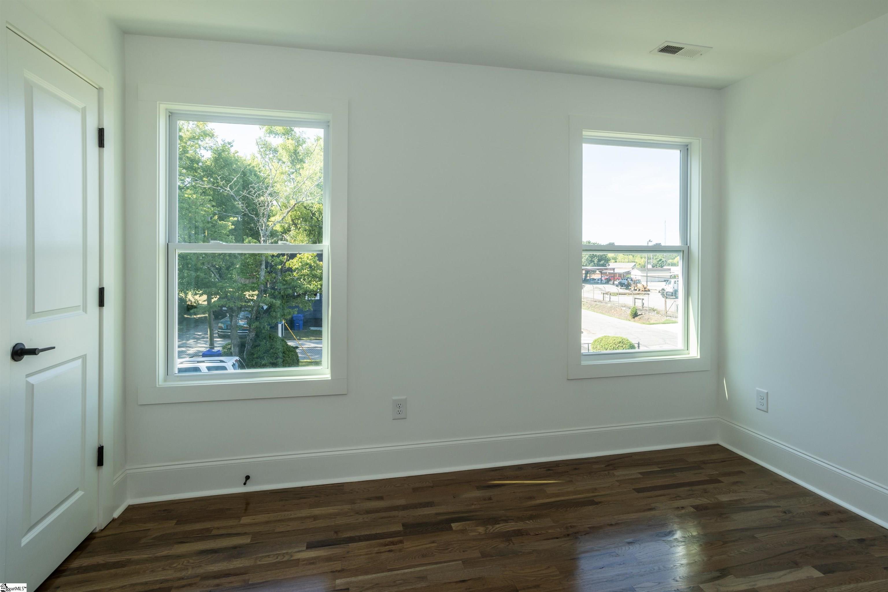 Greenville, South Carolina 29601, United States, 4 Bedrooms Bedrooms, ,4 BathroomsBathrooms,Residential,Active,181565