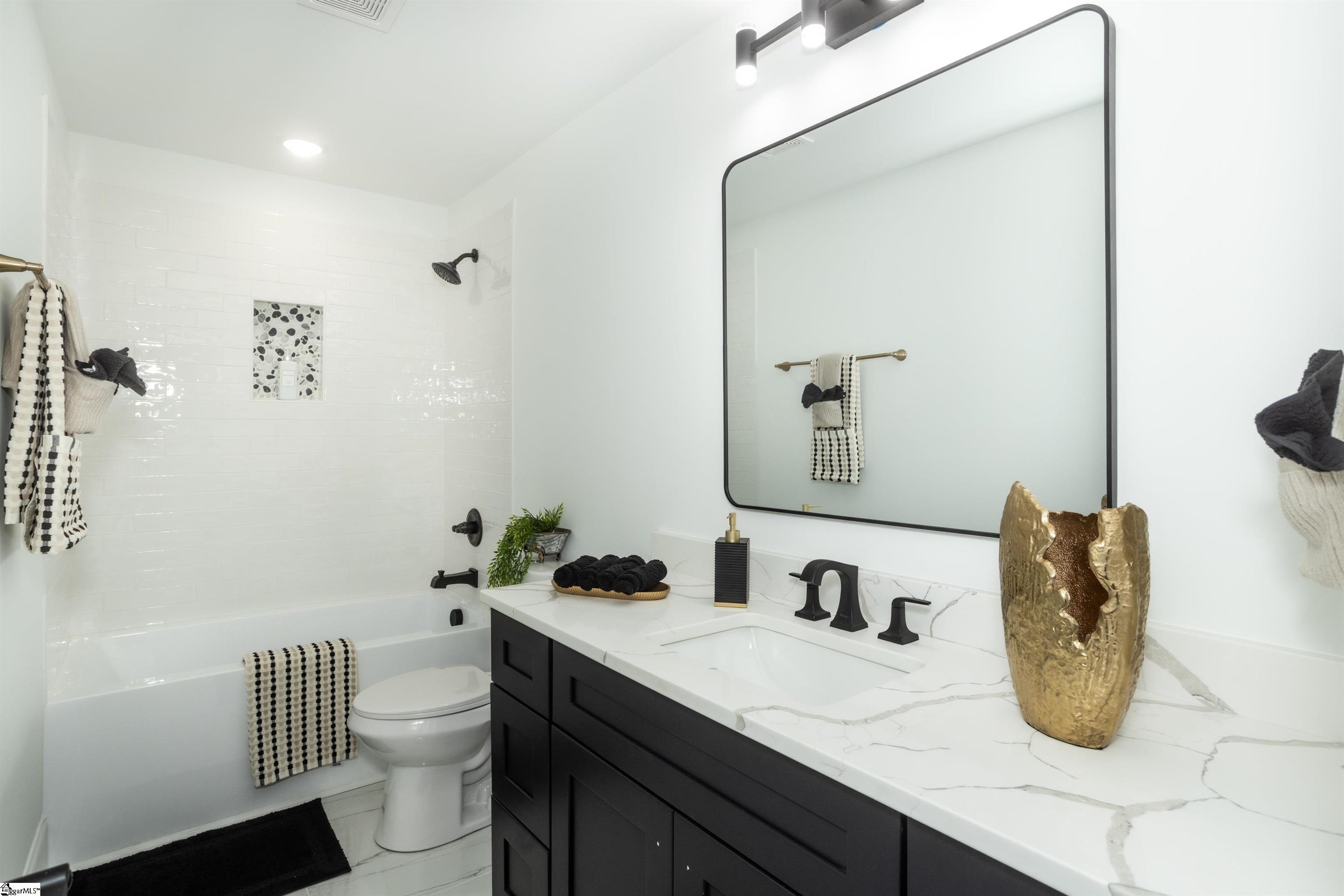 Greenville, South Carolina 29601, United States, 4 Bedrooms Bedrooms, ,4 BathroomsBathrooms,Residential,Active,181565