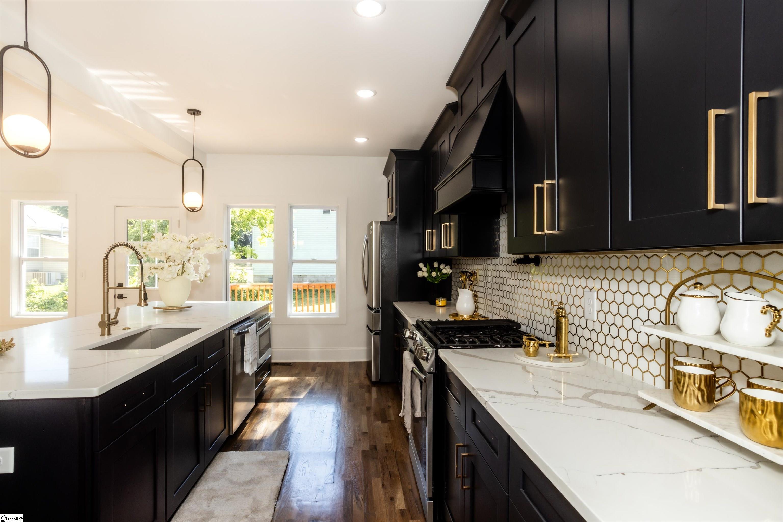 Greenville, South Carolina 29601, United States, 4 Bedrooms Bedrooms, ,4 BathroomsBathrooms,Residential,Active,181565