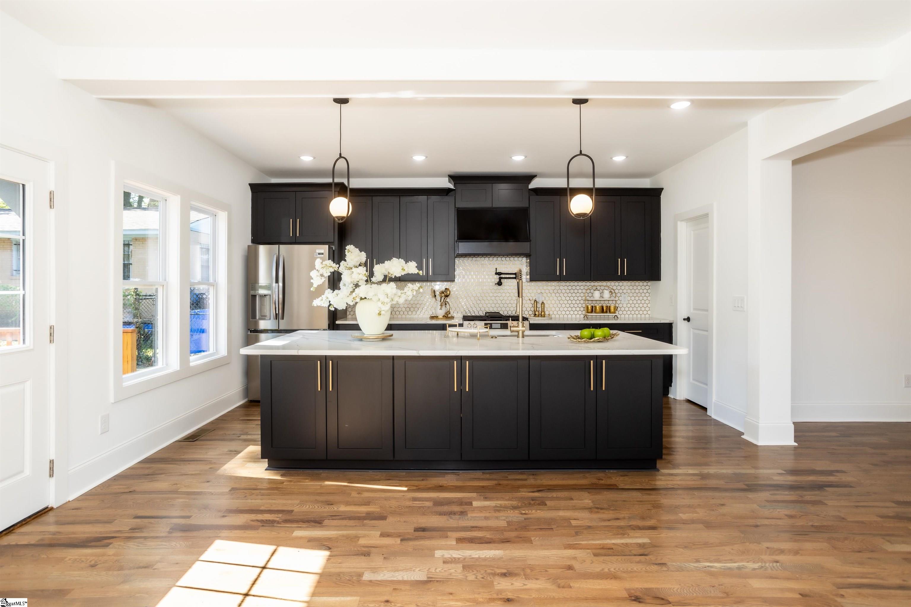 Greenville, South Carolina 29601, United States, 4 Bedrooms Bedrooms, ,4 BathroomsBathrooms,Residential,Active,181565