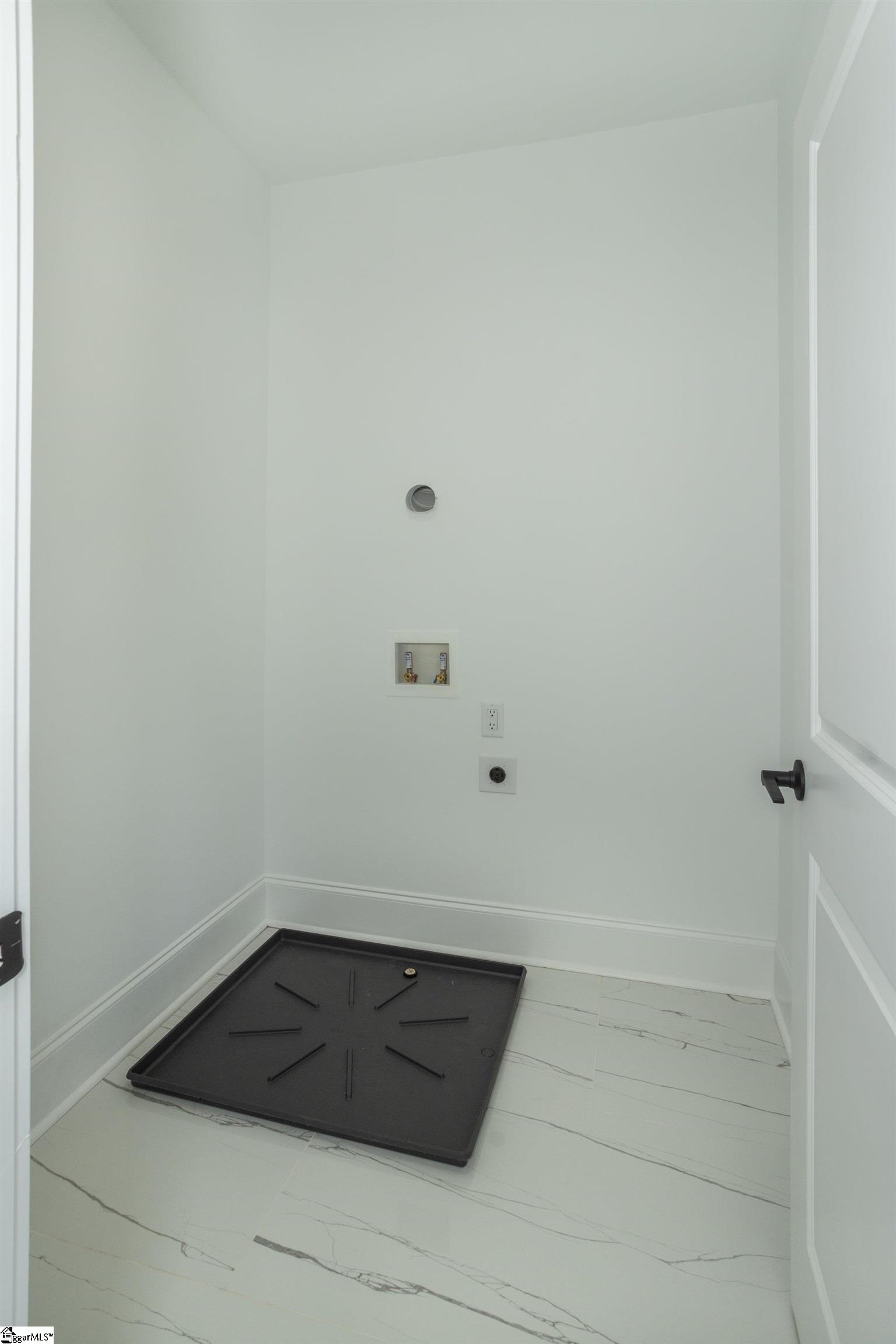 Greenville, South Carolina 29601, United States, 4 Bedrooms Bedrooms, ,4 BathroomsBathrooms,Residential,Active,181565