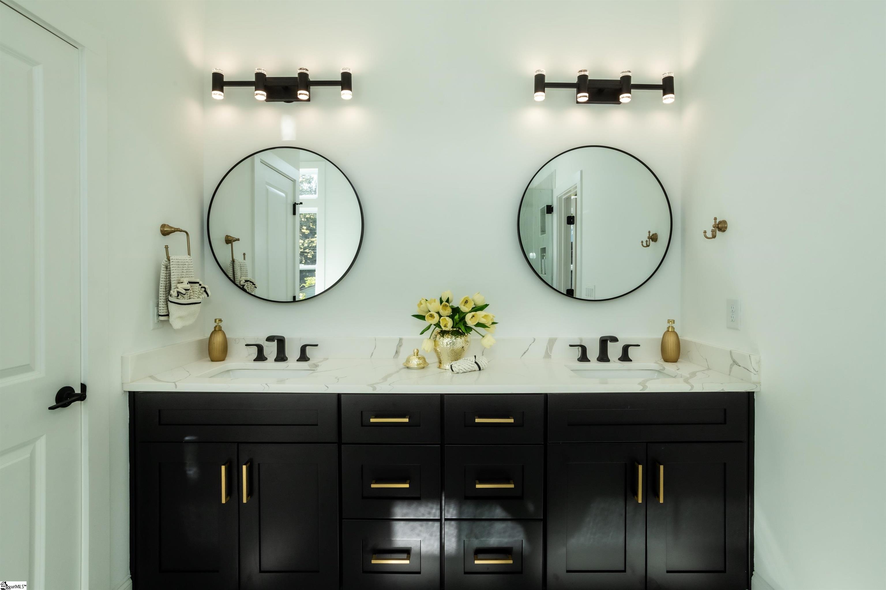 Greenville, South Carolina 29601, United States, 4 Bedrooms Bedrooms, ,4 BathroomsBathrooms,Residential,Active,181565