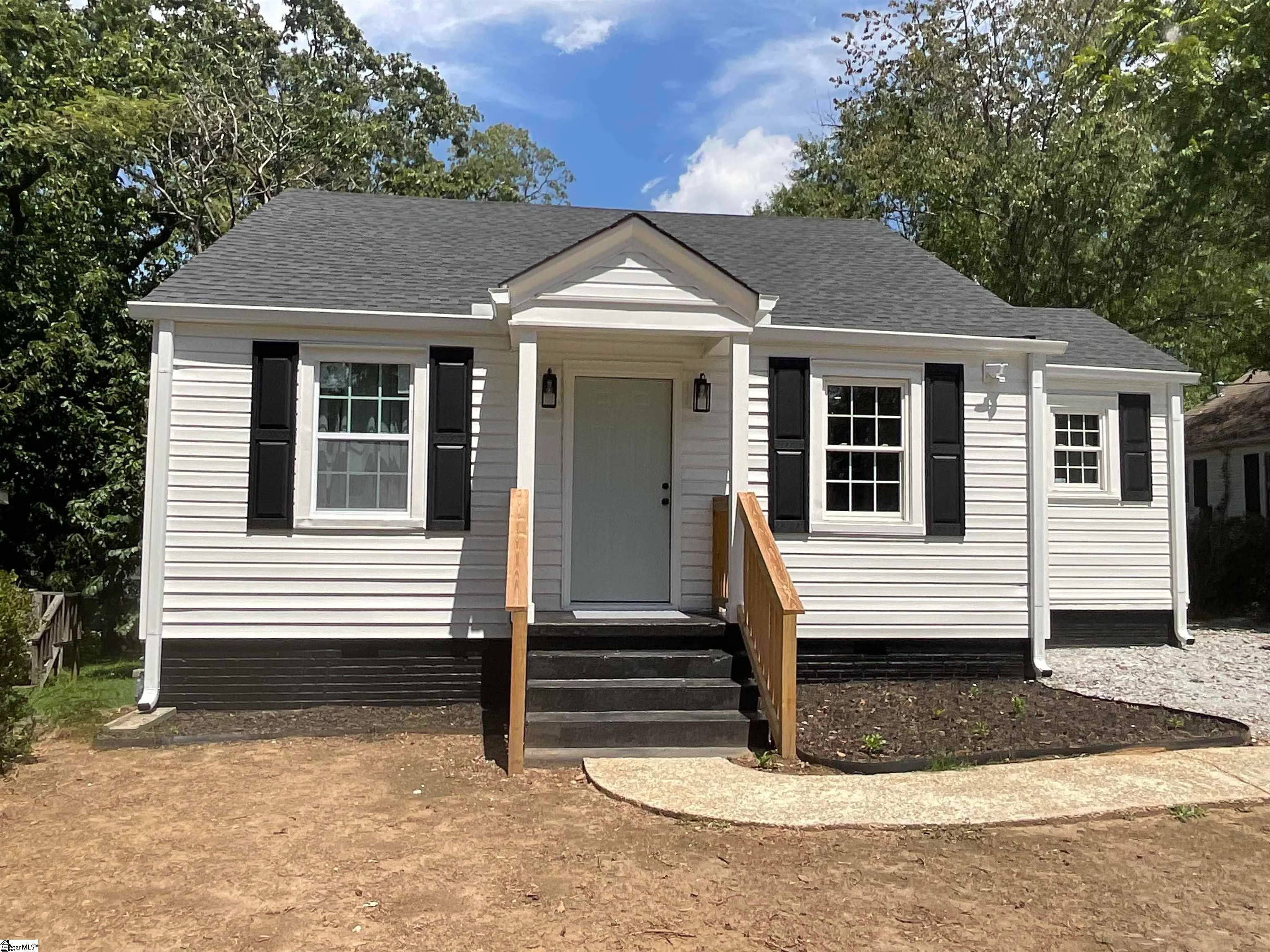 15 Orlando Avenue