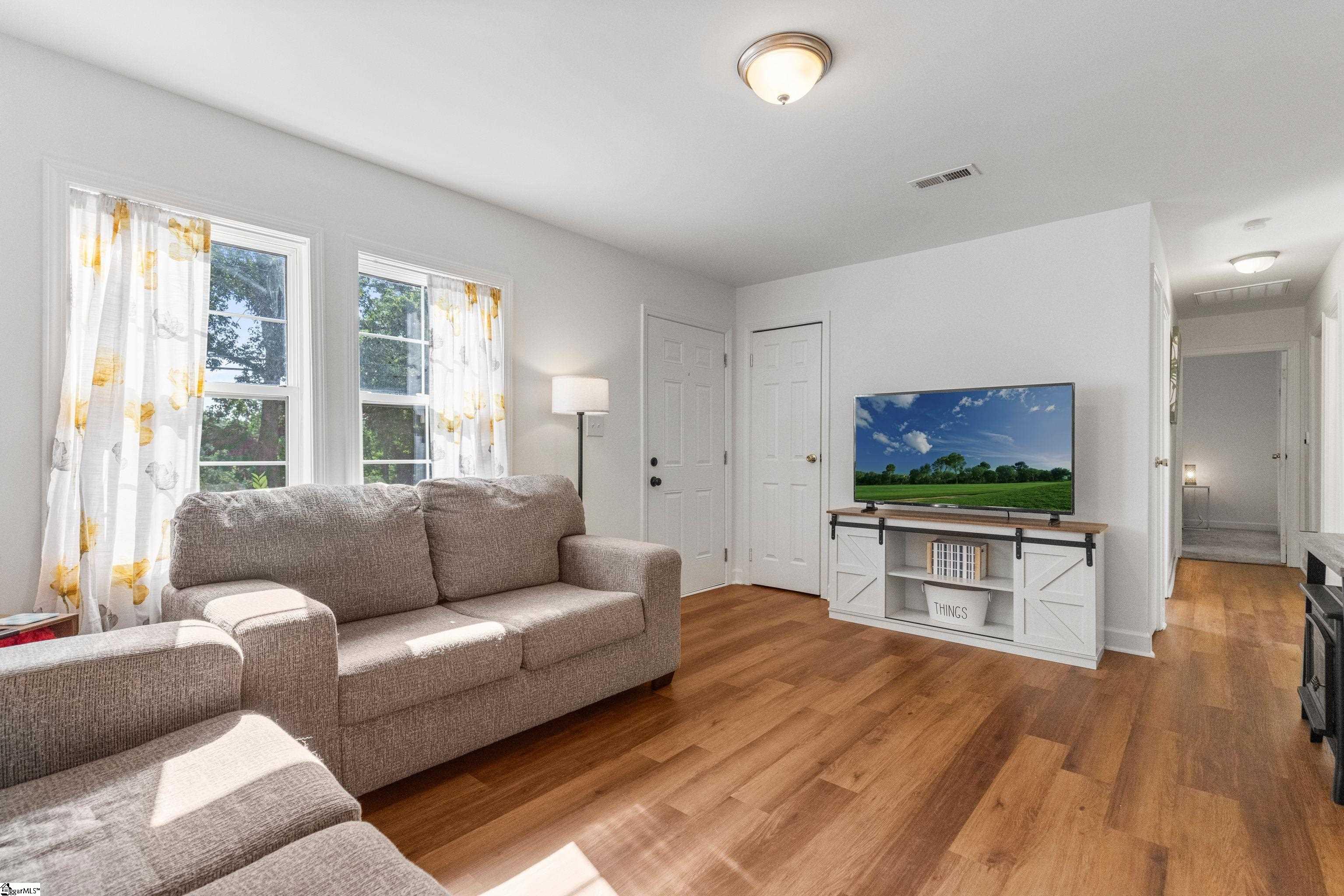 121 Cashmere Drive