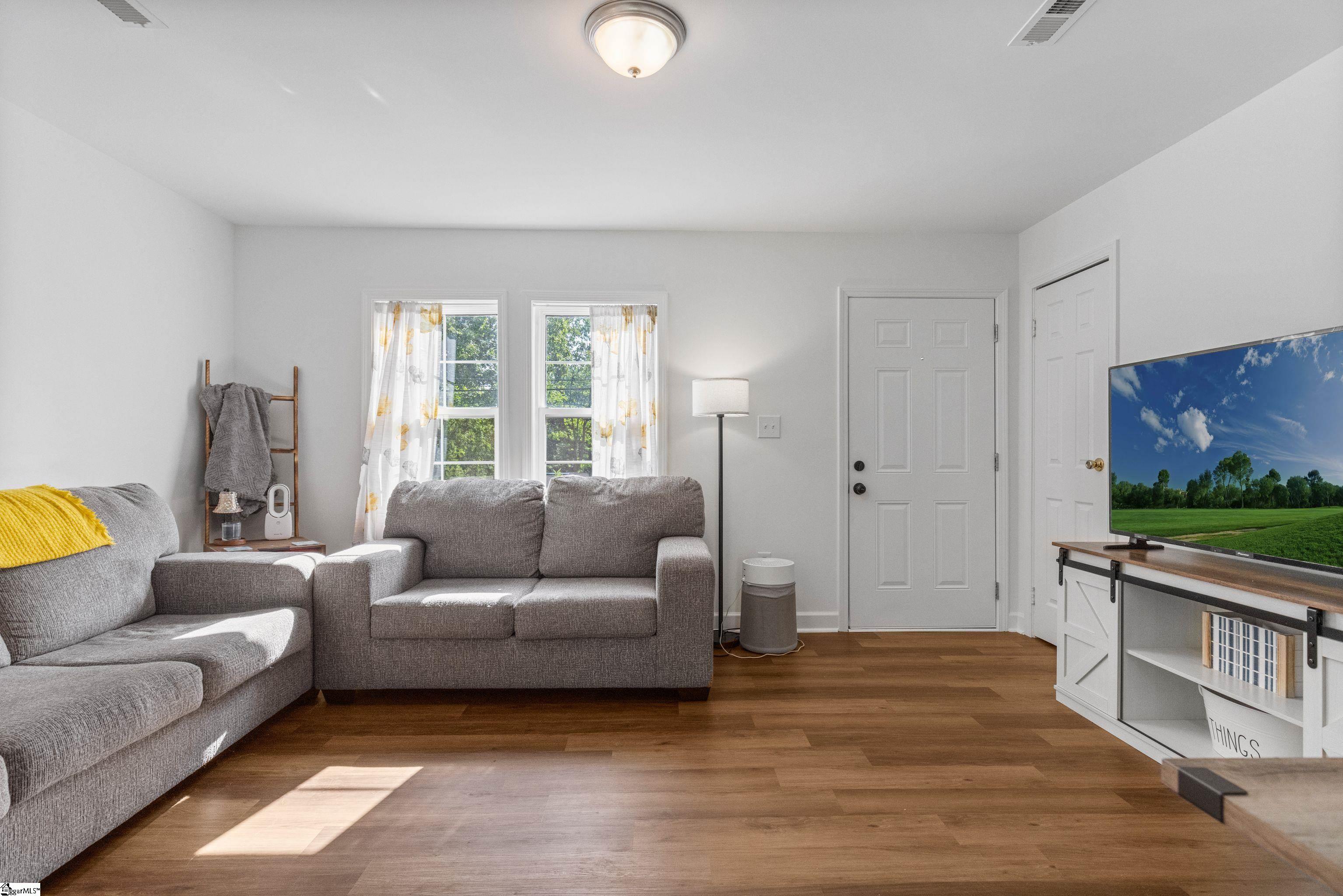 121 Cashmere Drive