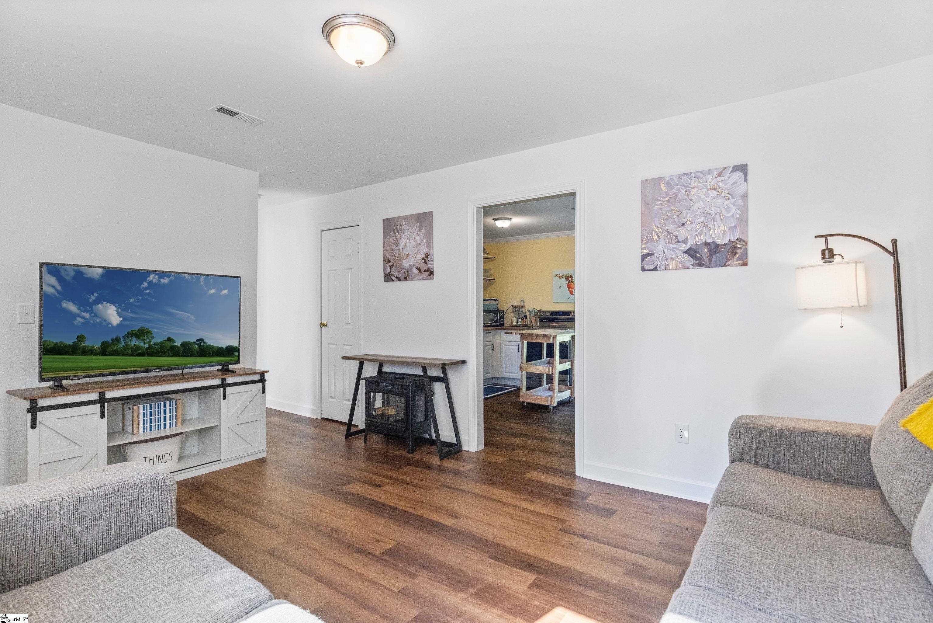 121 Cashmere Drive
