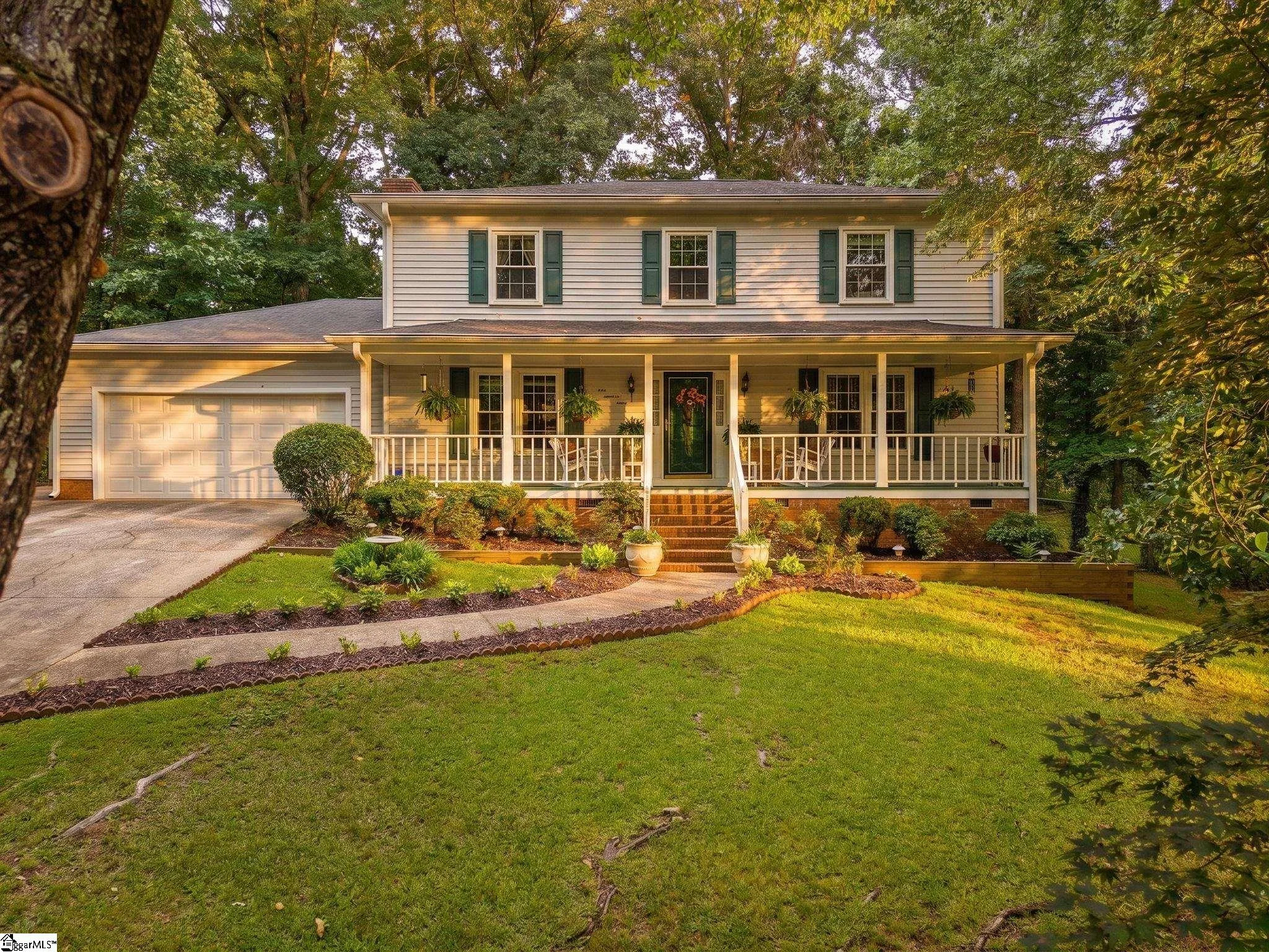 120 E Woodburn Drive