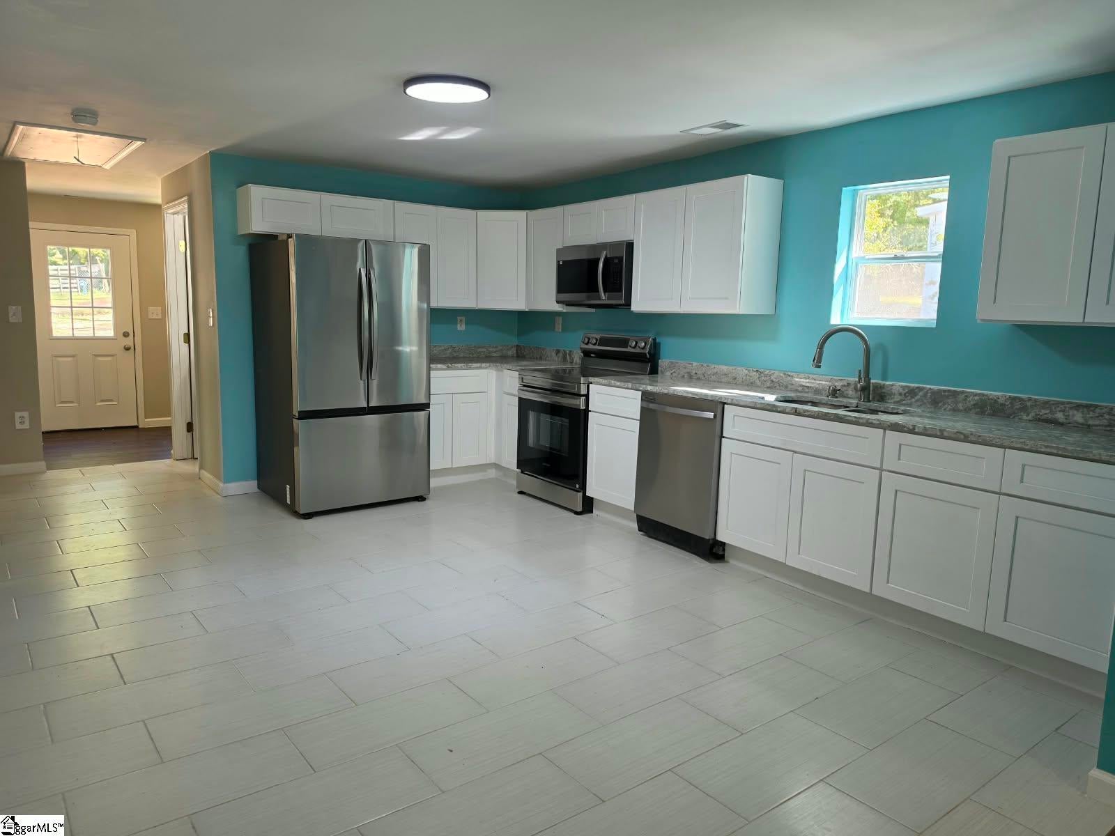 Real Estate Search 3 112 Downs Street
