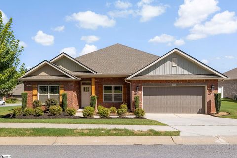 Photo of 501 Flying Squirrel Way, Greenville, SC 29605 (MLS # 1598419)