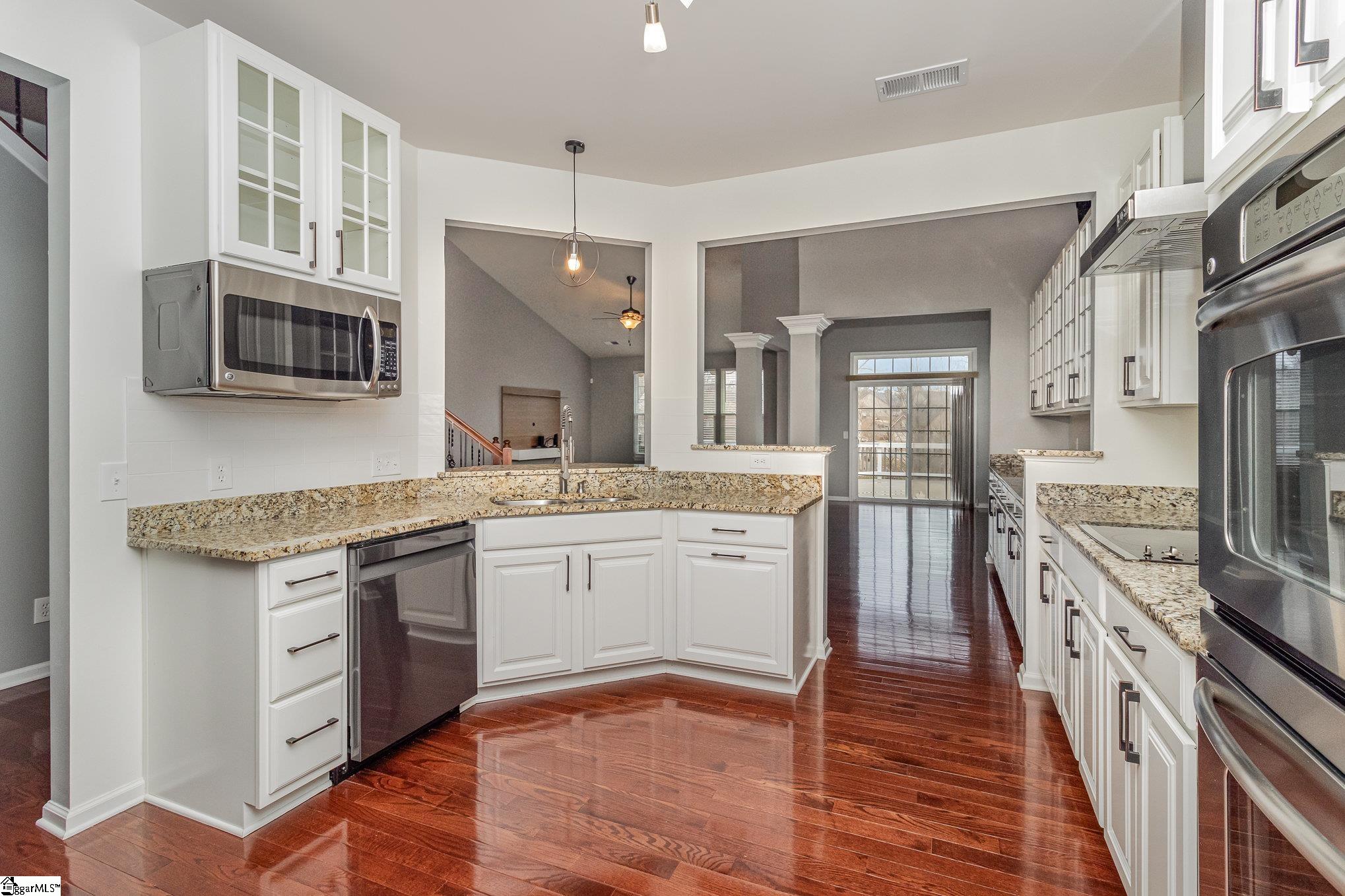 Boiling Springs, South Carolina 29316, United States, 4 Bedrooms Bedrooms, ,4 BathroomsBathrooms,Residential,Contingent,78085