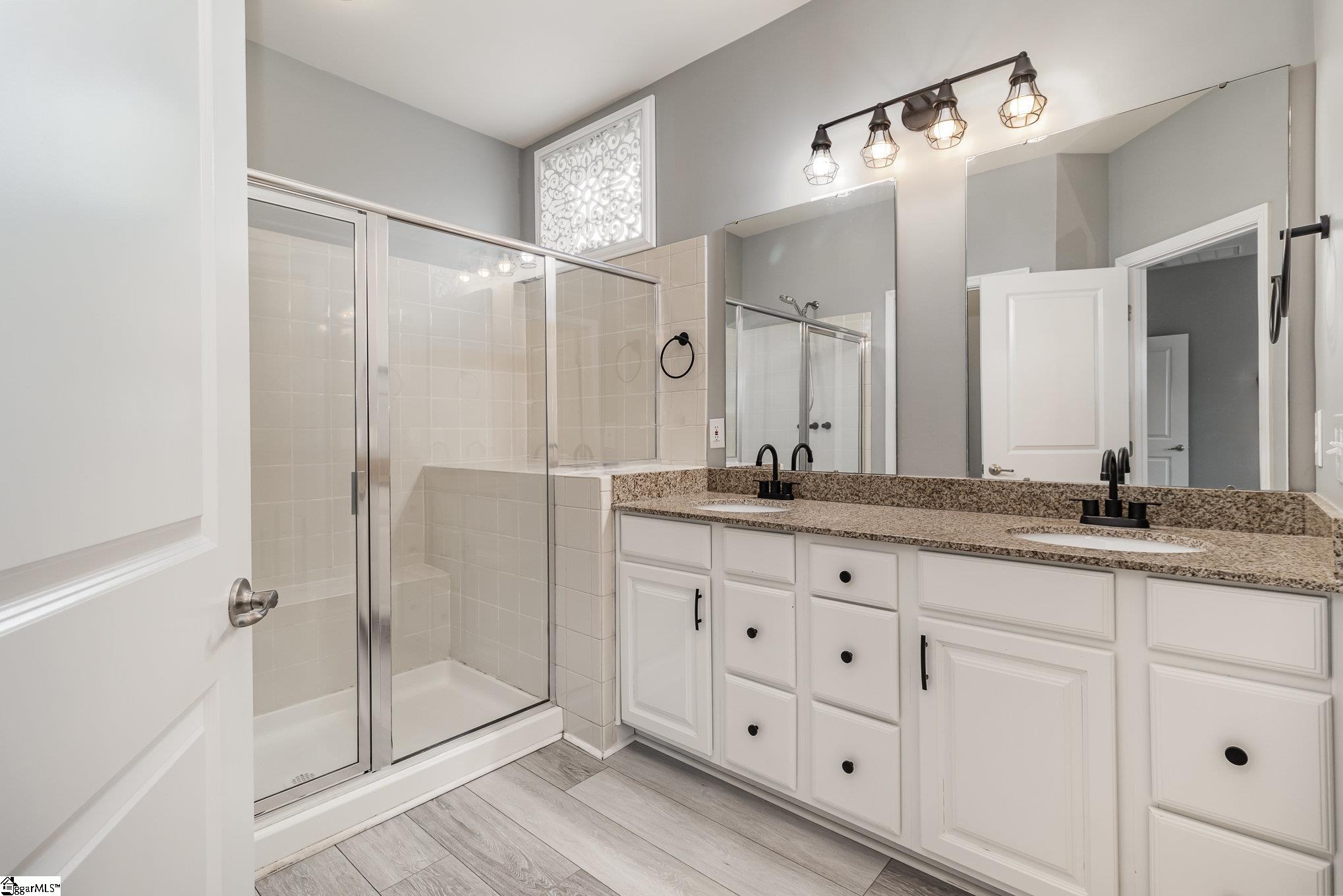 Boiling Springs, South Carolina 29316, United States, 4 Bedrooms Bedrooms, ,4 BathroomsBathrooms,Residential,Contingent,78085