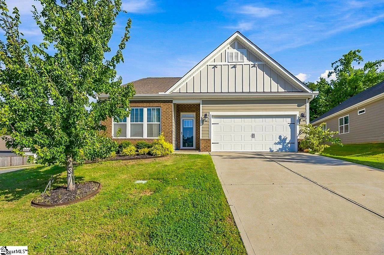 516 Raleighwood Lane
