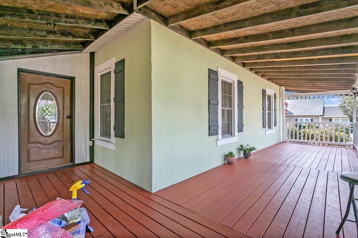 Simpsonville, South Carolina 29681, United States, 3 Bedrooms Bedrooms, ,3 BathroomsBathrooms,Residential,Active,174411