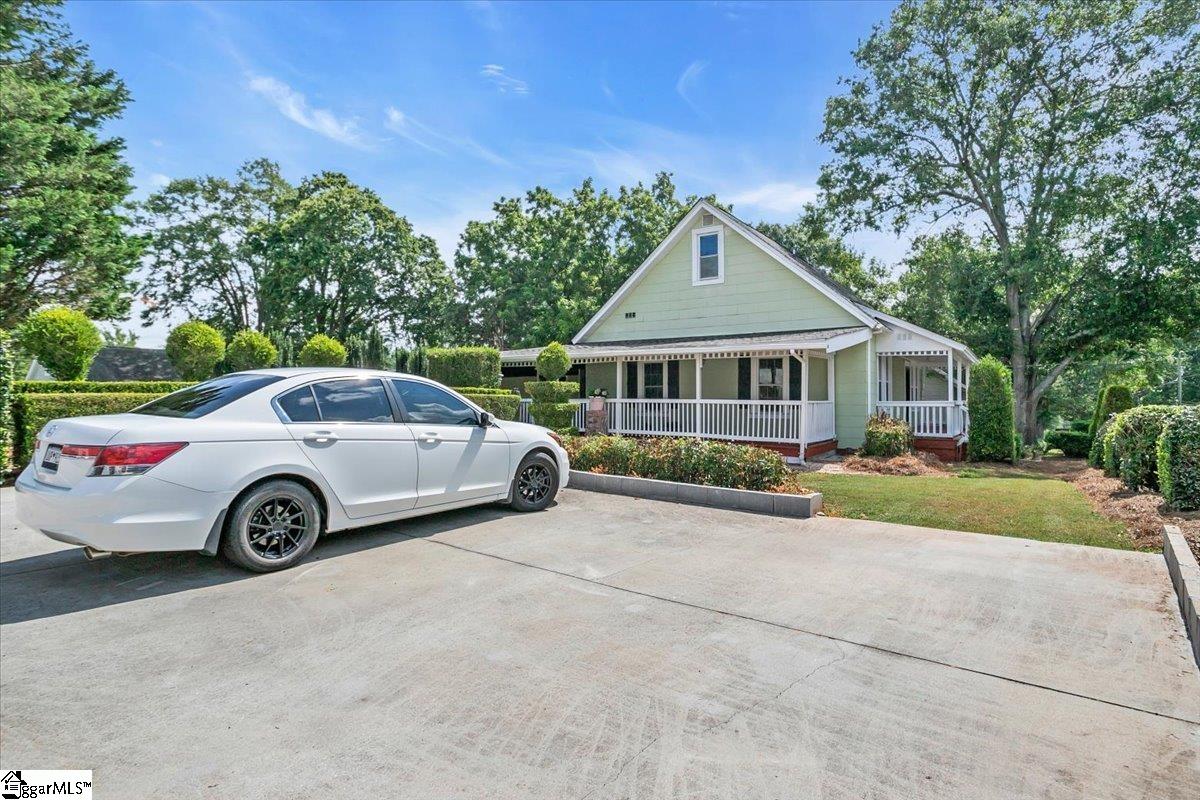 Simpsonville, South Carolina 29681, United States, 3 Bedrooms Bedrooms, ,3 BathroomsBathrooms,Residential,Active,174411