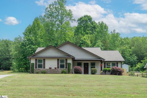Photo of 452 Bowers Road, Travelers Rest, SC 29690 (MLS # 1592585)