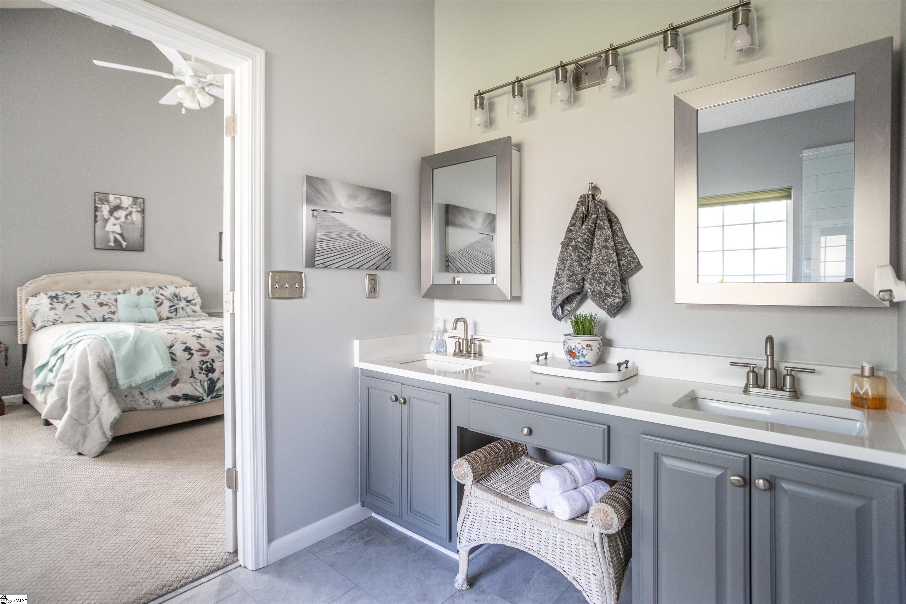 Simpsonville, South Carolina 29681, United States, 3 Bedrooms Bedrooms, ,3 BathroomsBathrooms,Residential,Pending,126027