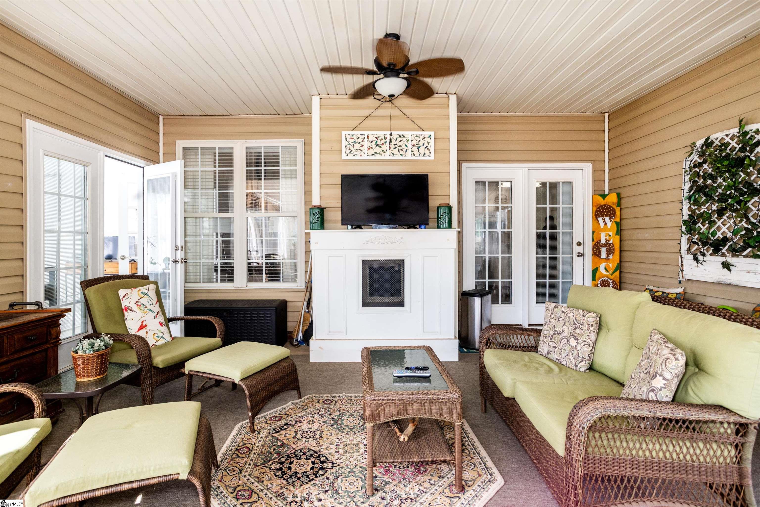 Simpsonville, South Carolina 29681, United States, 3 Bedrooms Bedrooms, ,3 BathroomsBathrooms,Residential,Pending,126027