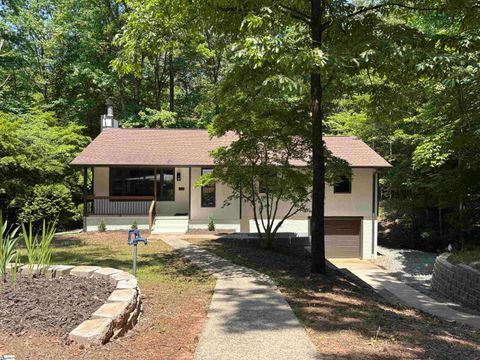 Photo of 102 Blossom Court, Westminster, SC 29693 (MLS # 1592737)