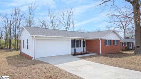 Photo of 102 Ikes Road, Taylors, SC 29687 (MLS # 1582501)