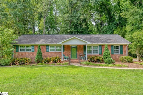 Photo of 150 Shelton Drive, Spartanburg, SC 29307 (MLS # 1595996)