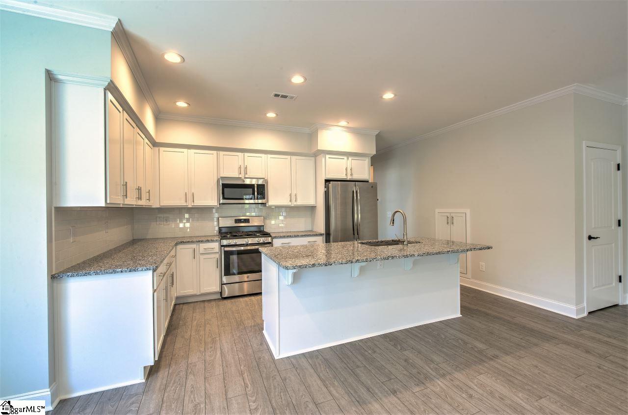 Greenville, South Carolina 29605, United States, 3 Bedrooms Bedrooms, ,3 BathroomsBathrooms,Residential,Active,95149