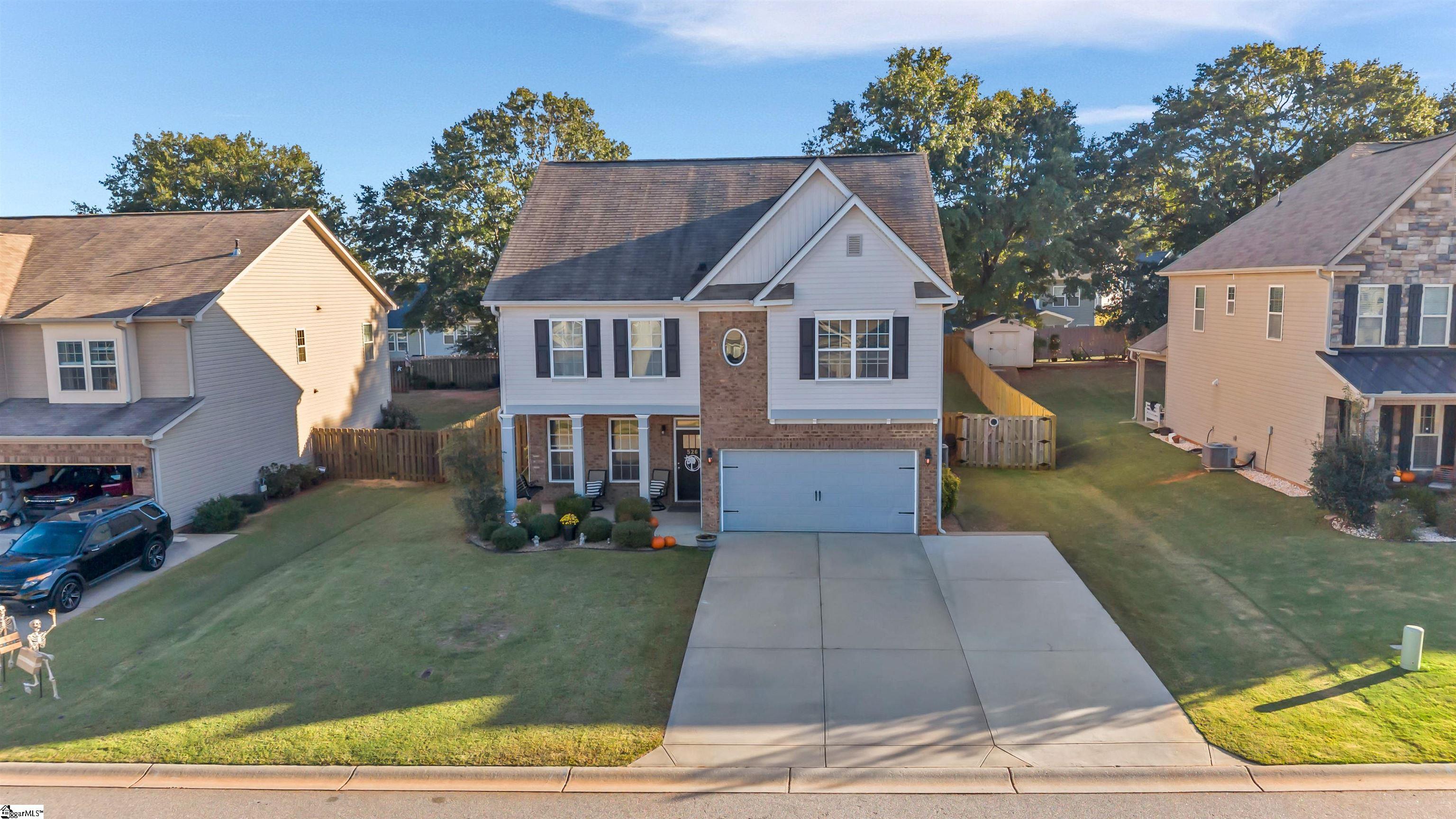 Real Estate Search 1 526 Shrine Court