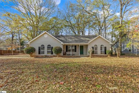 Photo of 510 Hunters Lane, Anderson, SC 29625 (MLS # 1578292)