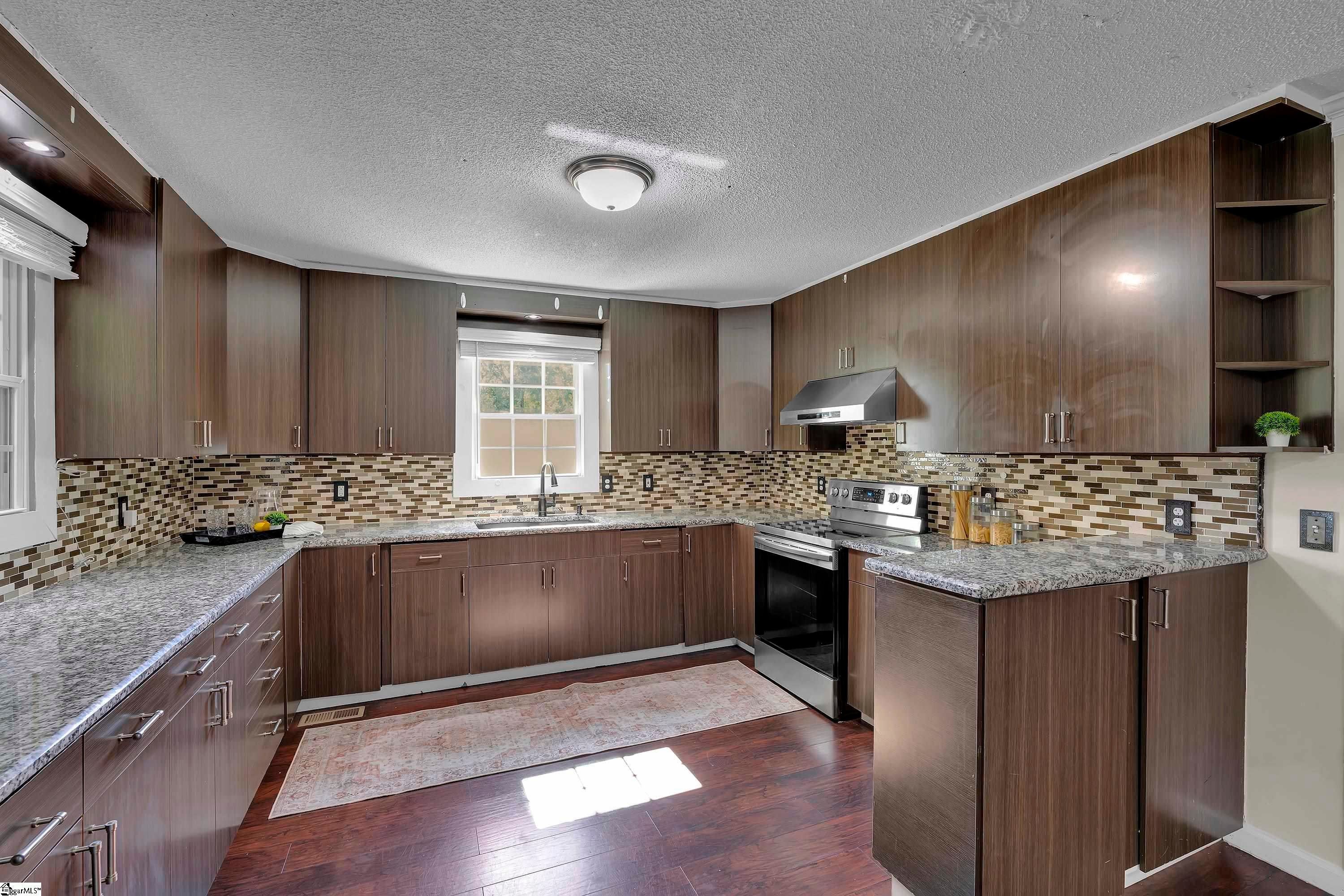 725 Clinkscales Road