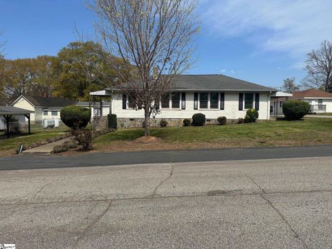 Photo of 616 Mcarthur Street, Chesnee, SC 29323 (MLS # 1586269)