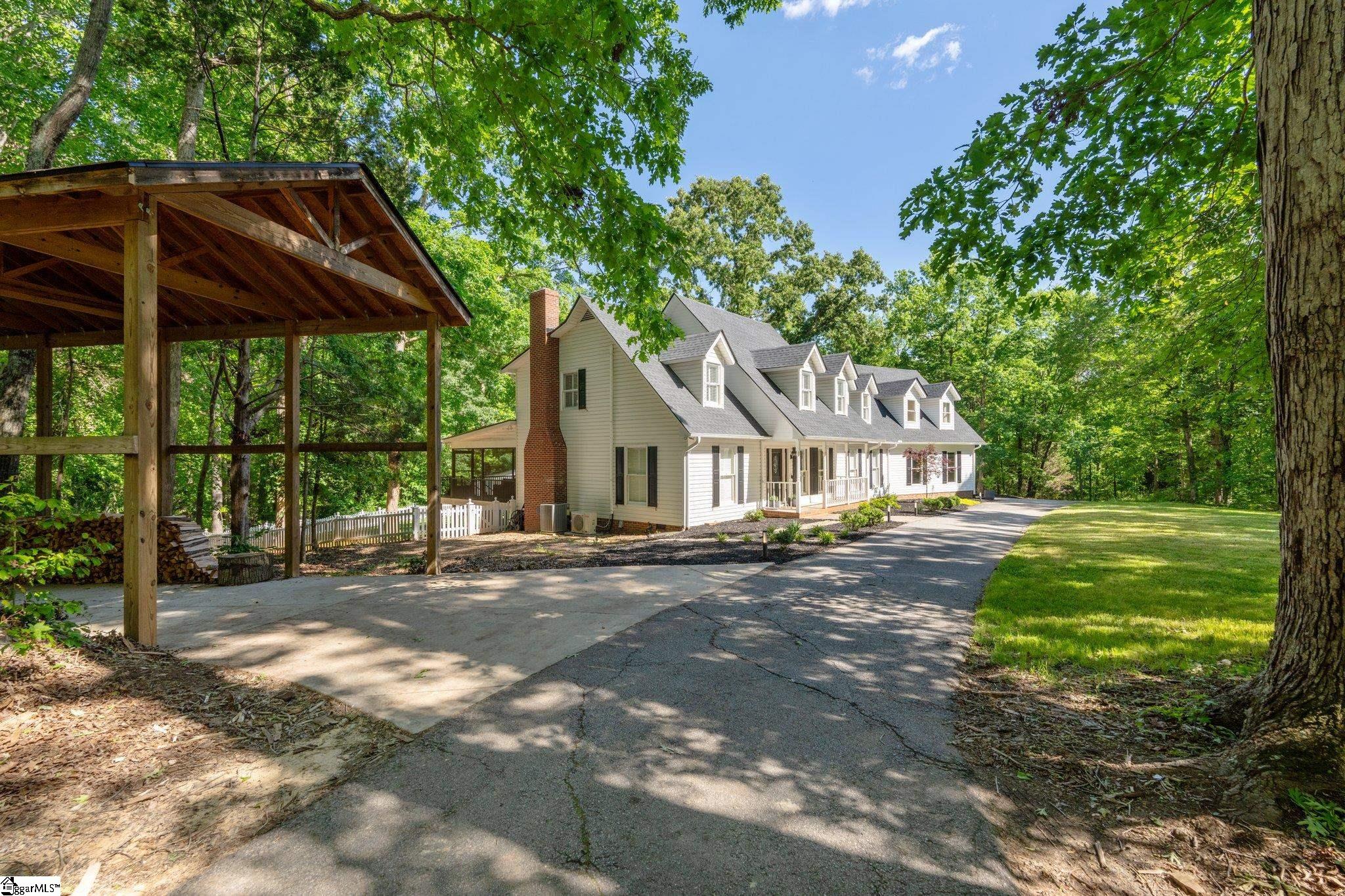 300 Shagbark Circle