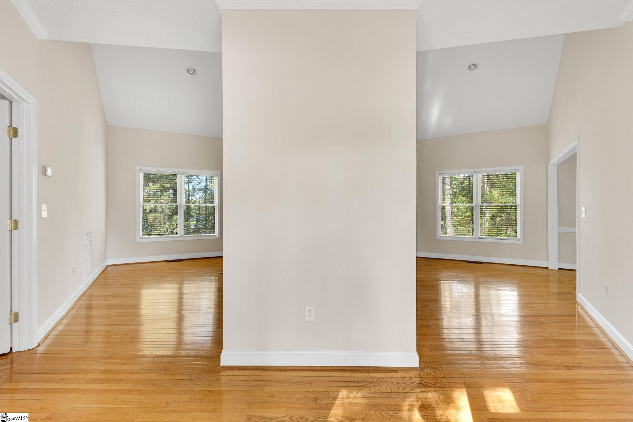 125 Lake Robinson Pointe