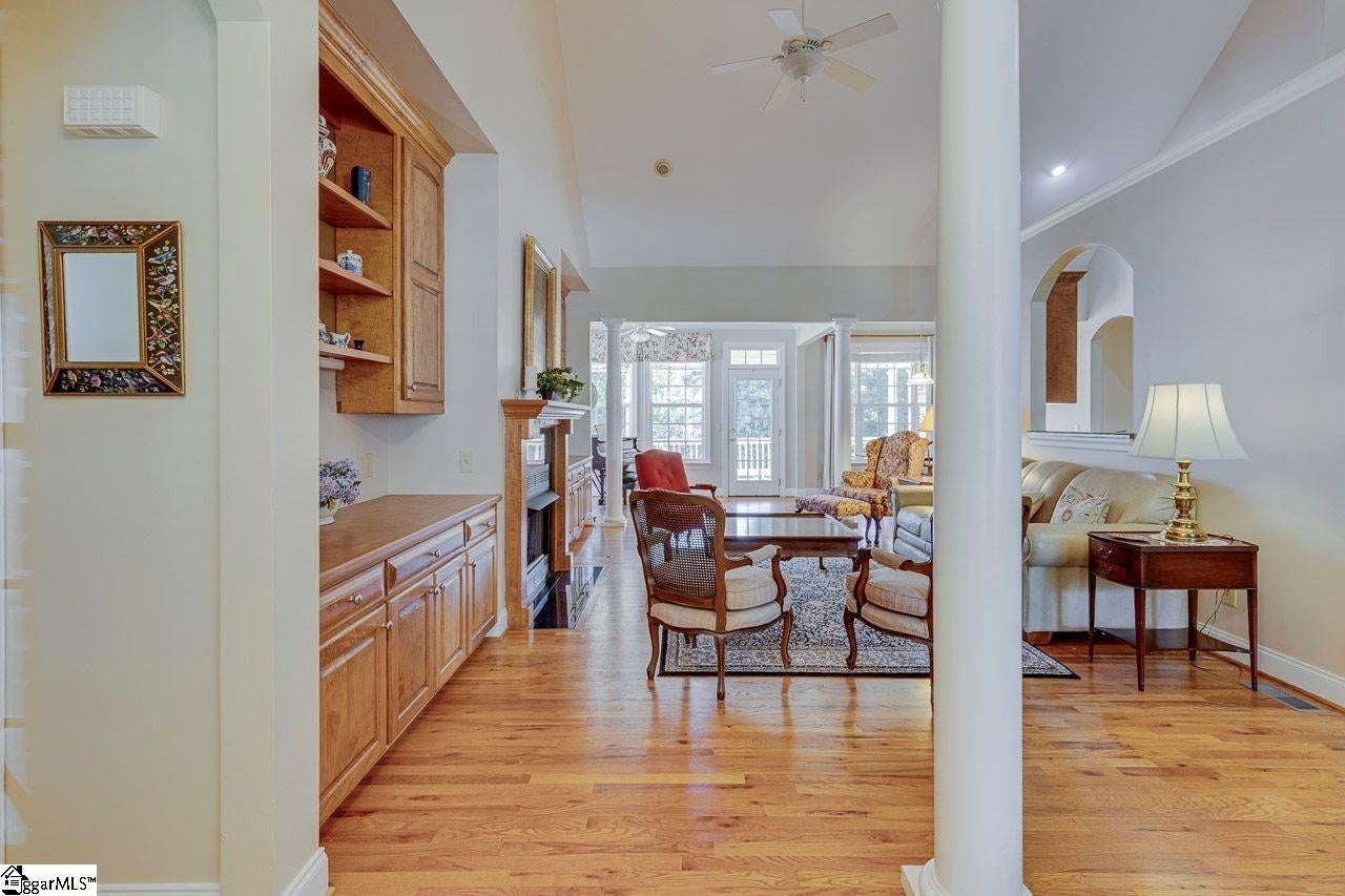 Real Estate Search 1 10 Glencreek Drive