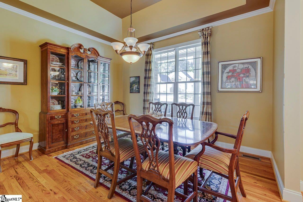 Real Estate Search 2 10 Glencreek Drive